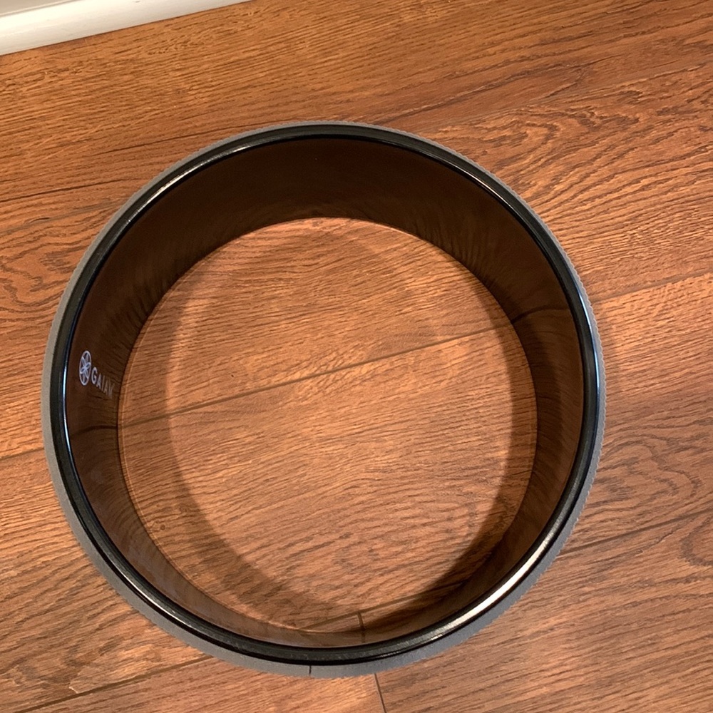 Gaiam yoga wheel